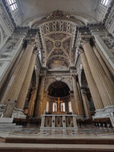 Altar of Bologna Cathedral