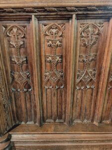 Carvings of Screen