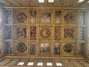 The ceiling of the Sala dei Cinquecento.
