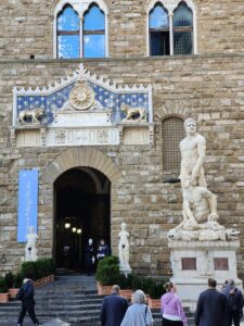 Hercules and the doorway entrance