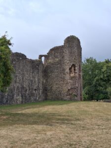 Abergavenny tower and walls