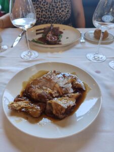 Mains at Le Train Bleu